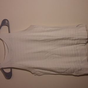 Banna Republic Sleeveless Sweater